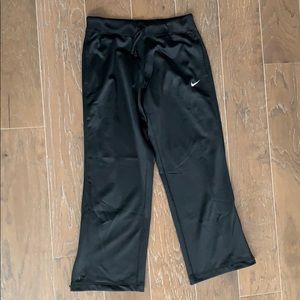 Nike therma-fit fleece pants